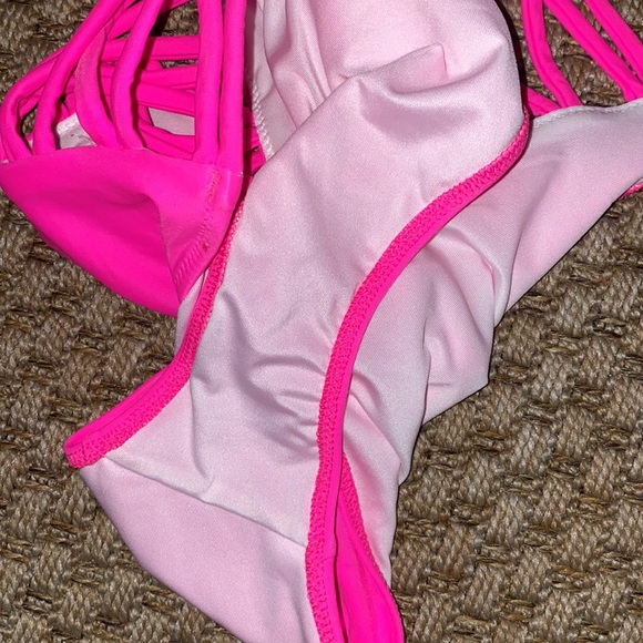 EUC! VS high waisted bikini bottom - Picture 4 of 5